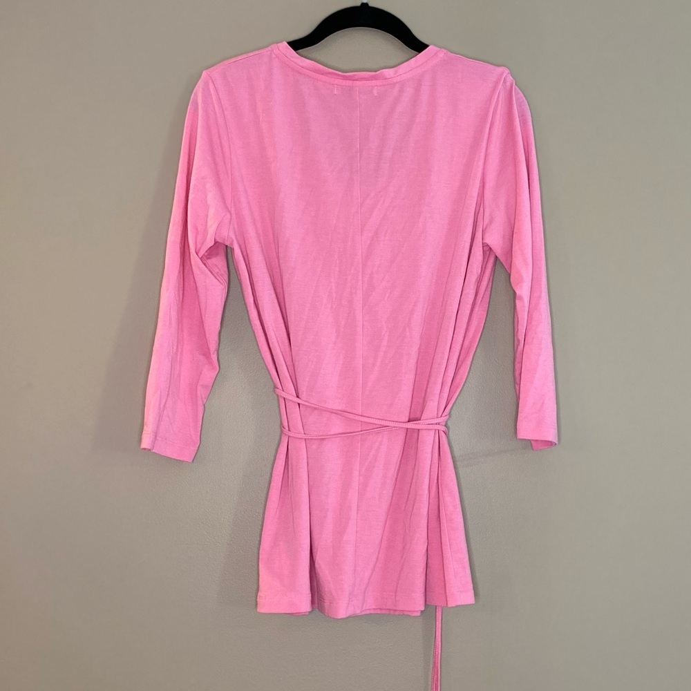 Pink shirt with tie waist. Size Small - Picture 2 of 2